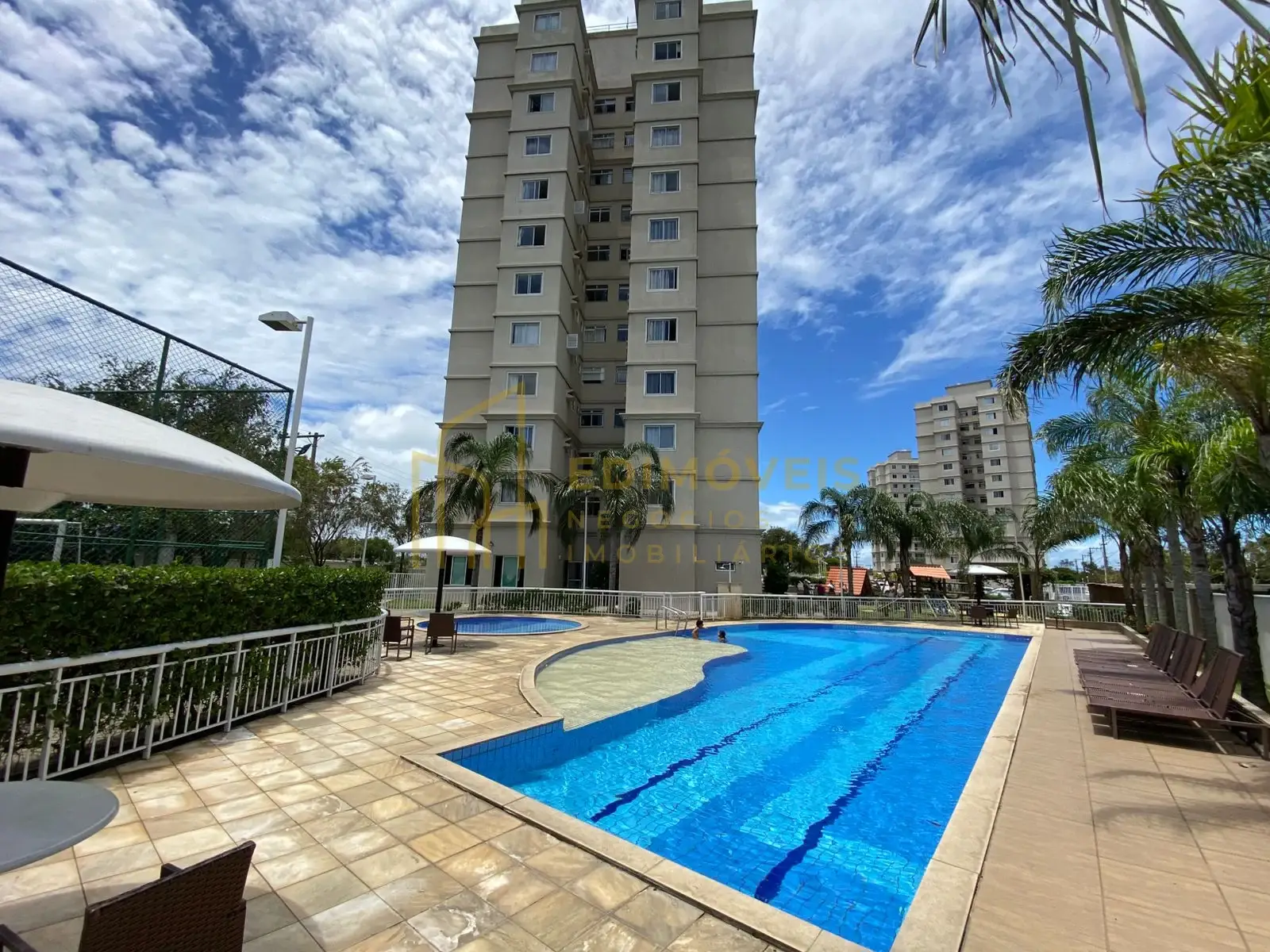 Imagem 1 de Apartamento 2 Q c/suíte - Vaga Coberta - Morada de Laranjeiras
