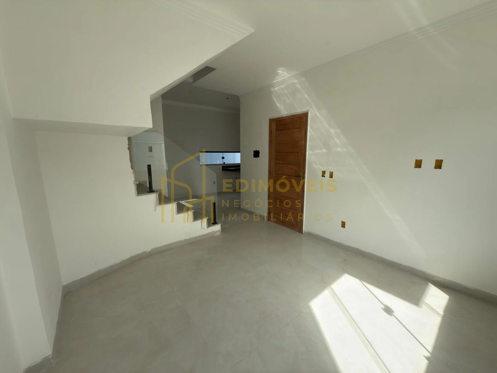 Imagem 1 de Casa duplex com 3 quartos sendo 1 suíte em Jacaraípe