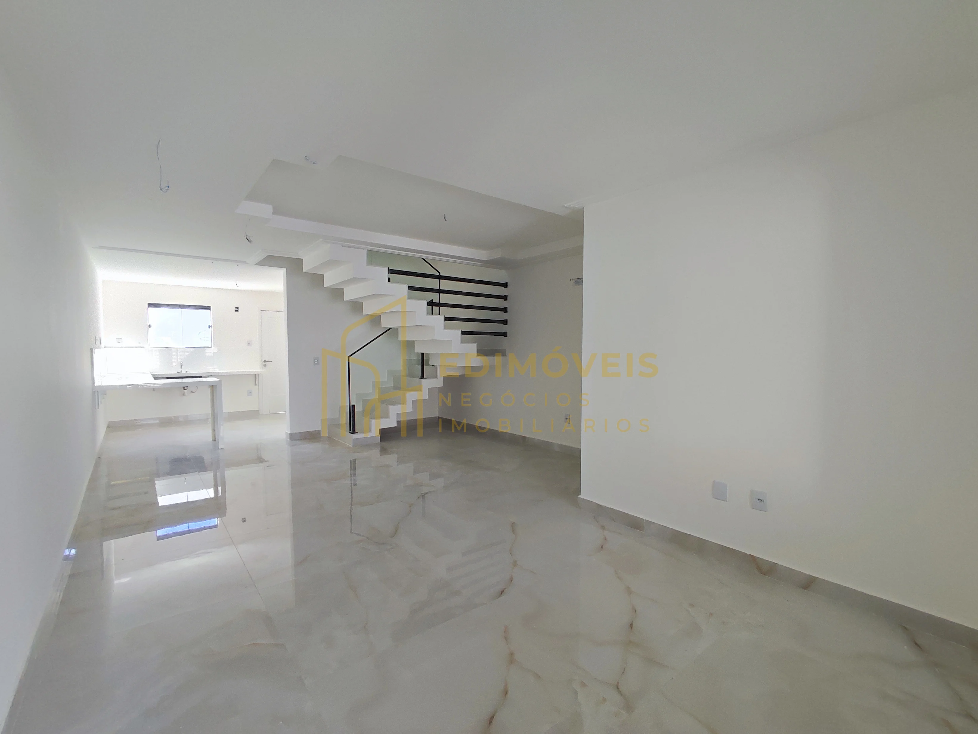 Imagem 1 de Oportunidade - Casa Moderna com 3 Suítes em Colina de Laranjeiras – Alto Padrão e Conforto.