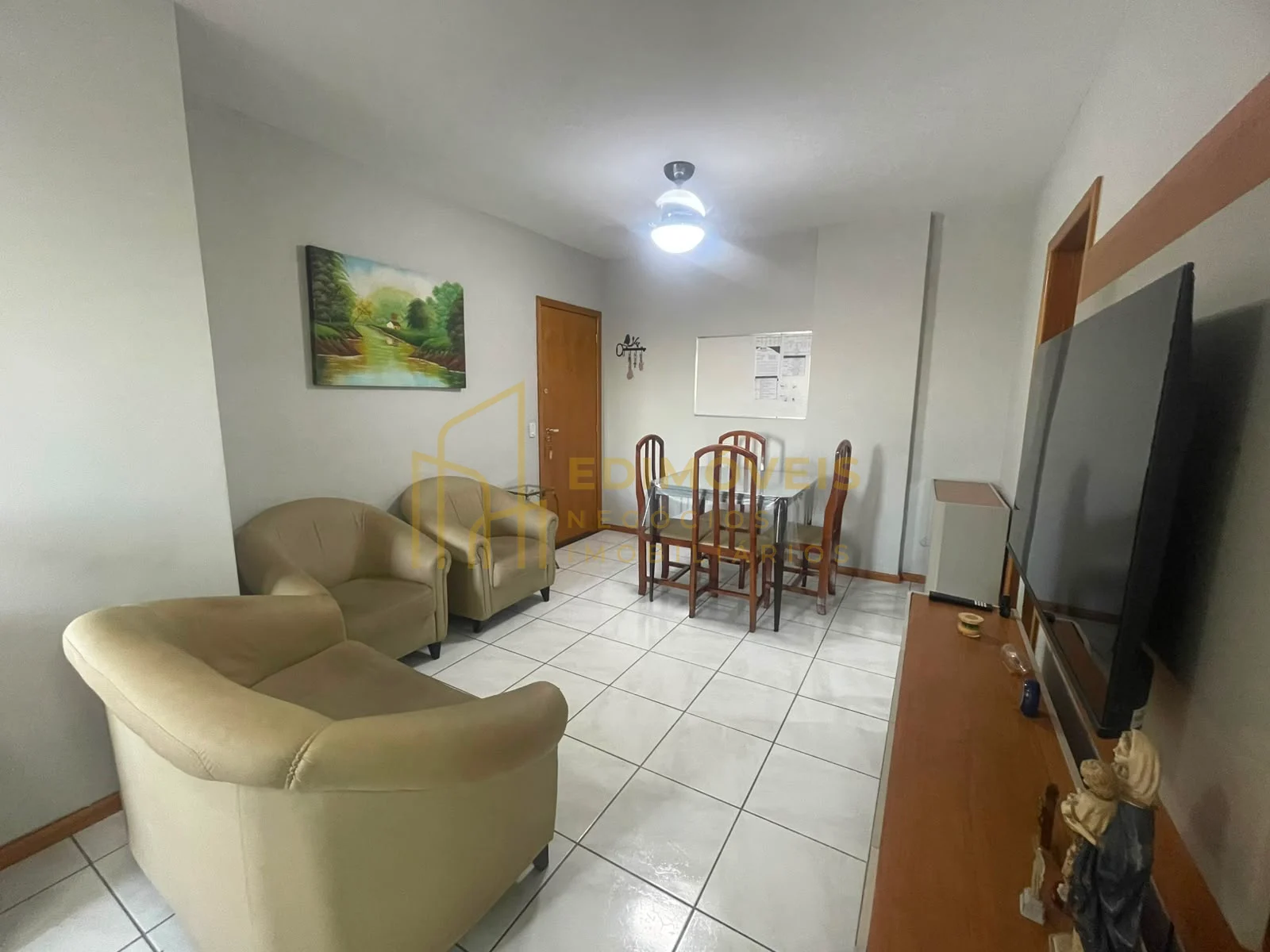 Imagem 1 de More perto de tudo! Apartamento 03 quartos/ 1 suíte em Residencial Laranjeiras!